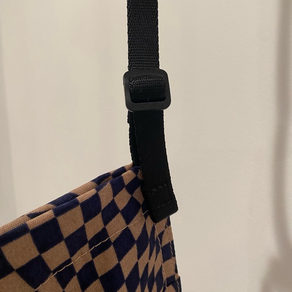 BAGGU Phone Sling Crossbody Bag Pouch Buckle Adjustable Indigo Trippy Checker - Picture 2 of 4